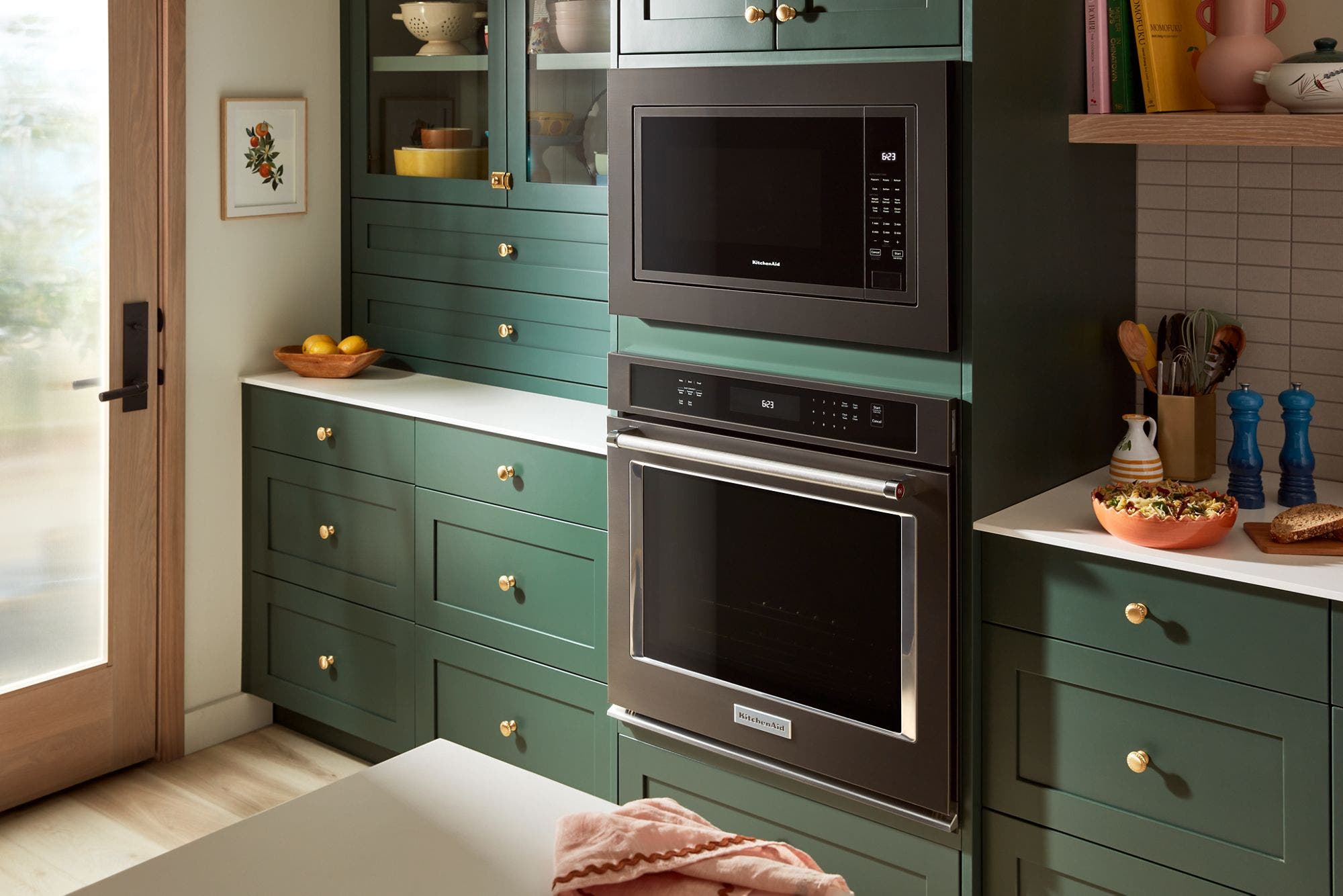 Whirlpool MTK2227PV Black Stainless Steel with PrintShield™ Finish