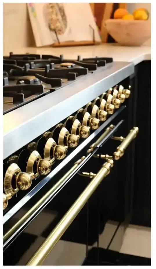Ilve UP60FNMPBKGLP Glossy Black With Brass Trim, Lp