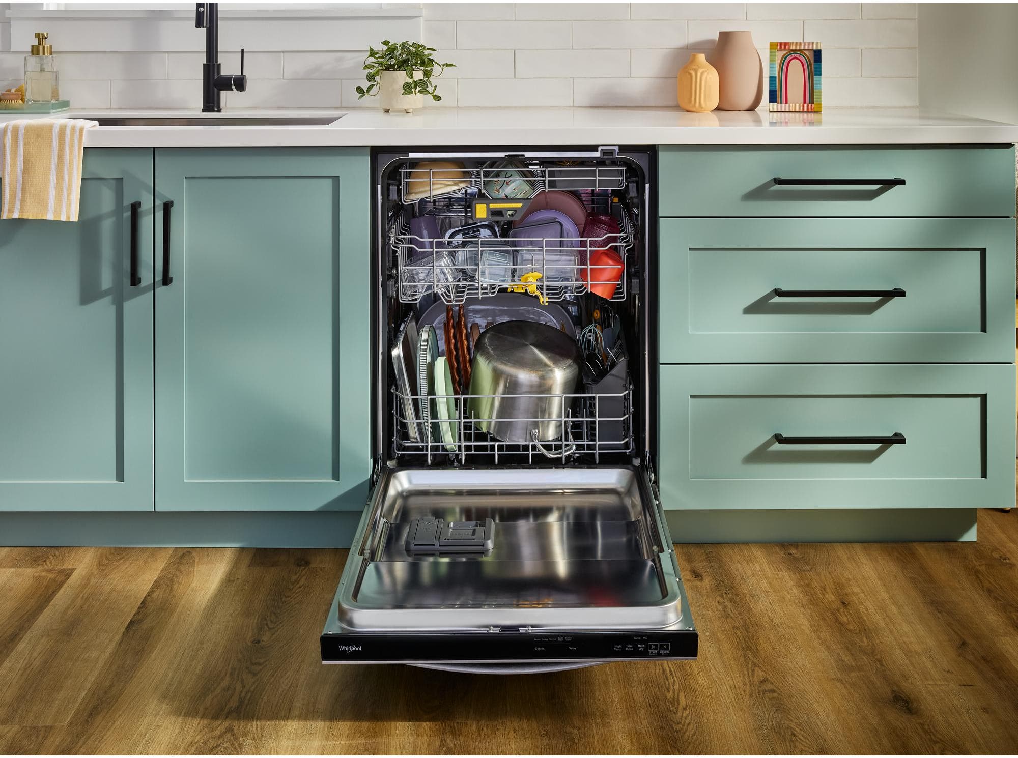 Whirlpool WDTS8024SZ Fingerprint-Resistant Stainless Steel