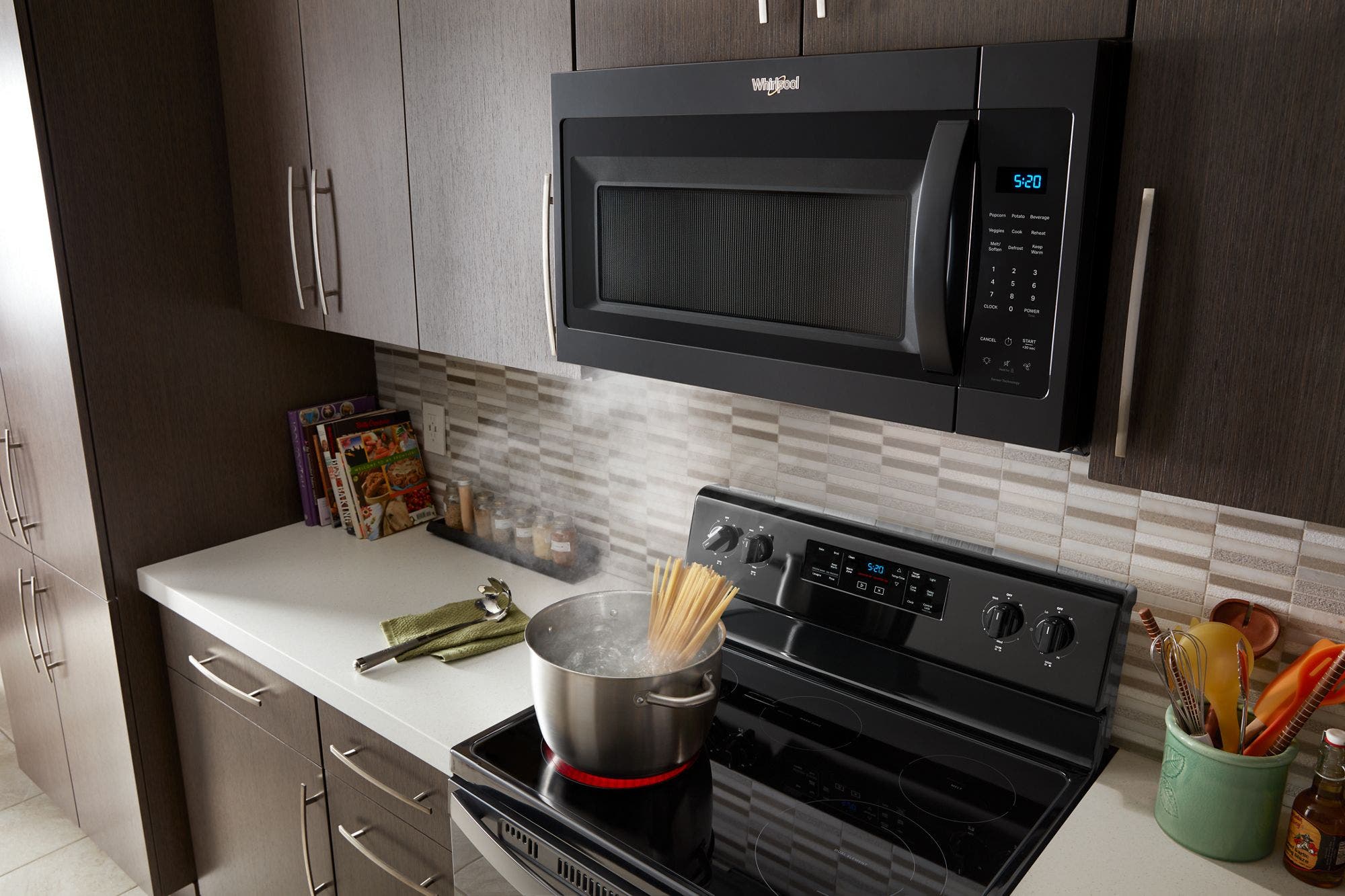 Whirlpool WMMS3230SB Black