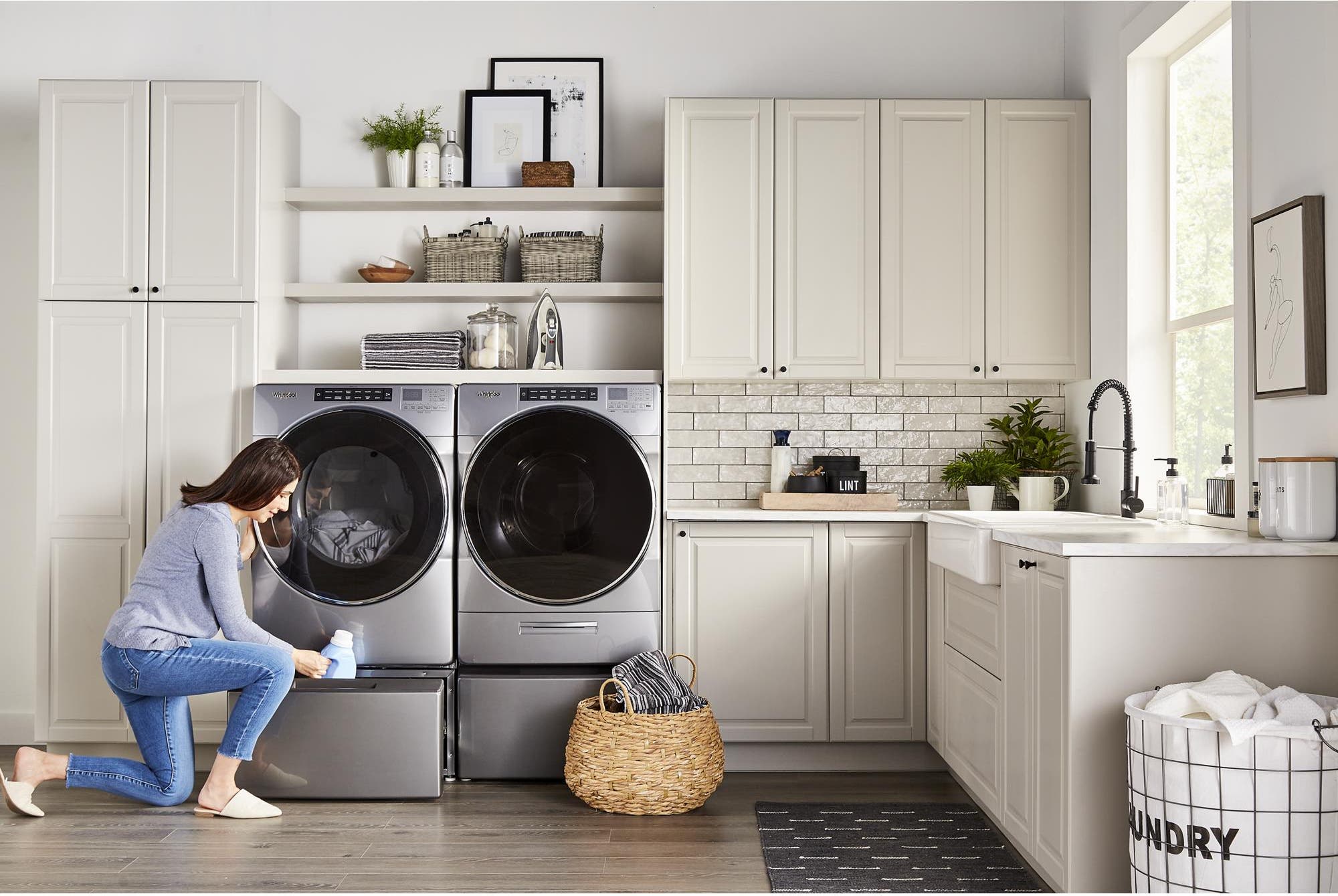 Whirlpool WFP2715HC Chrome Shadow