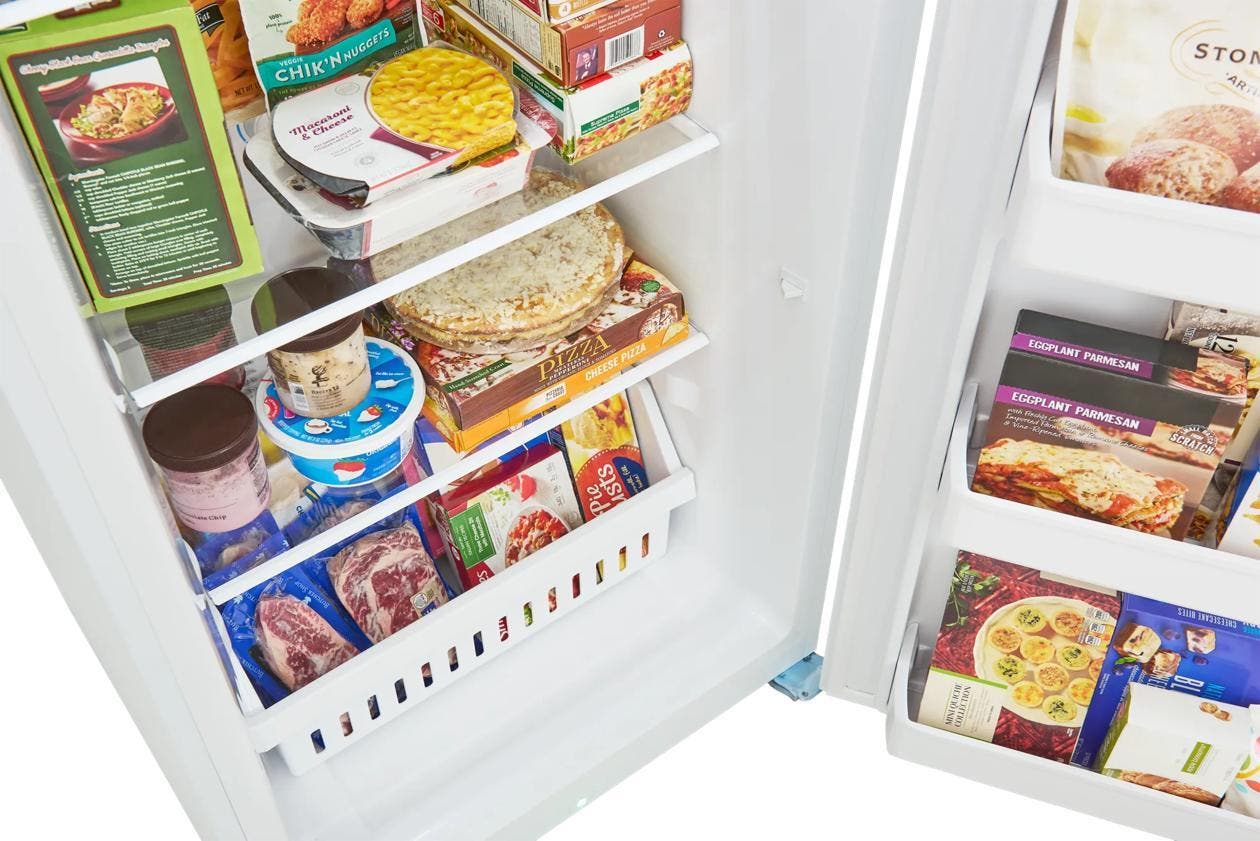 Frigidaire FFUE1626AW White