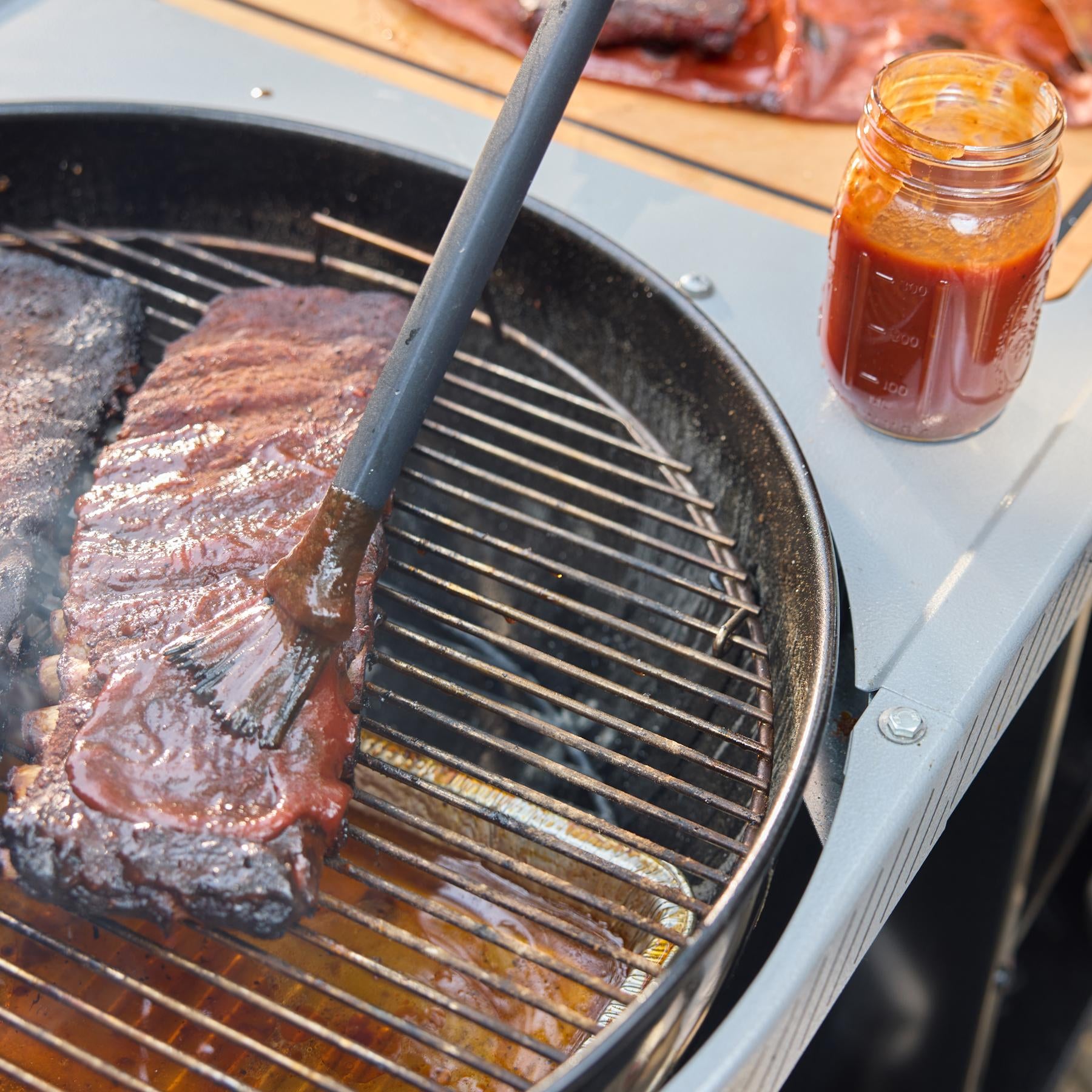 Weber 1501825 22 Inch Freestanding Premium Performer Charcoal