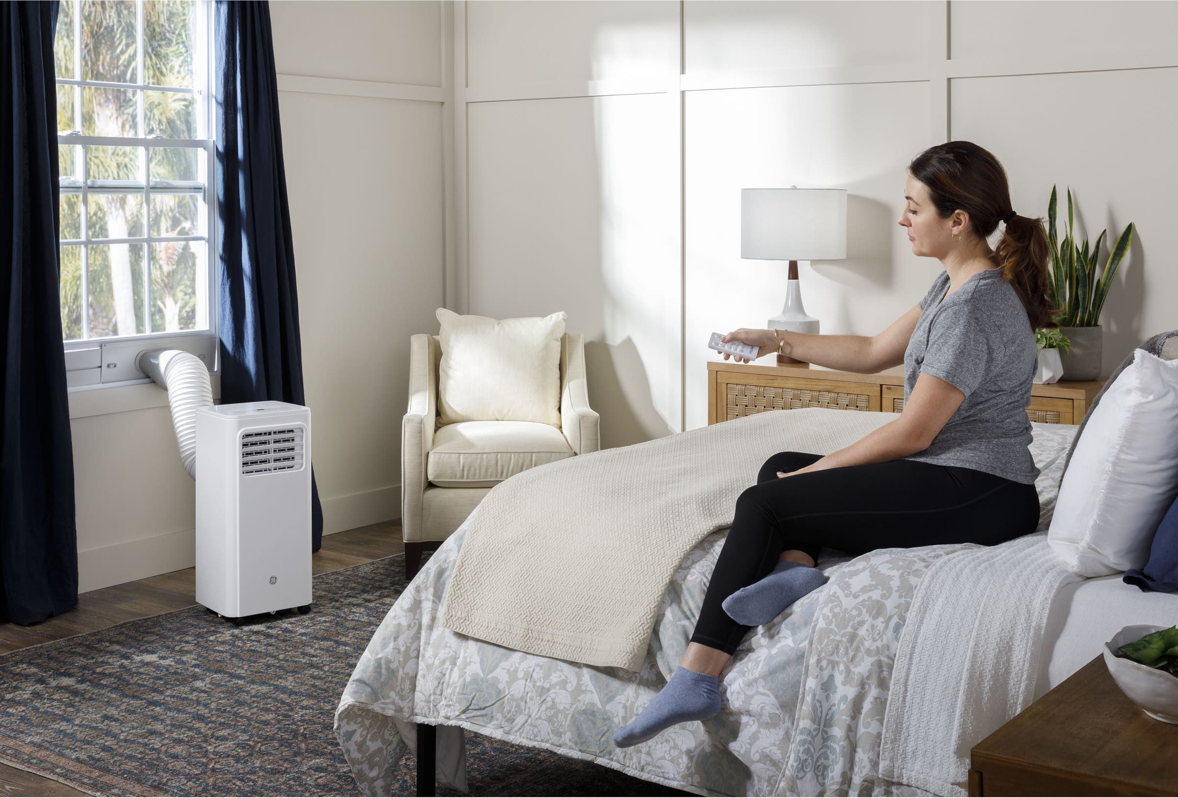 GE APMS05BWF White