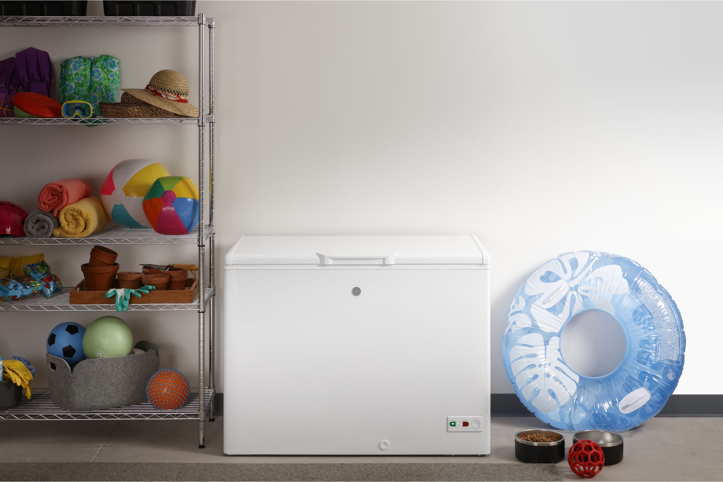 GE FCM11SRWW White