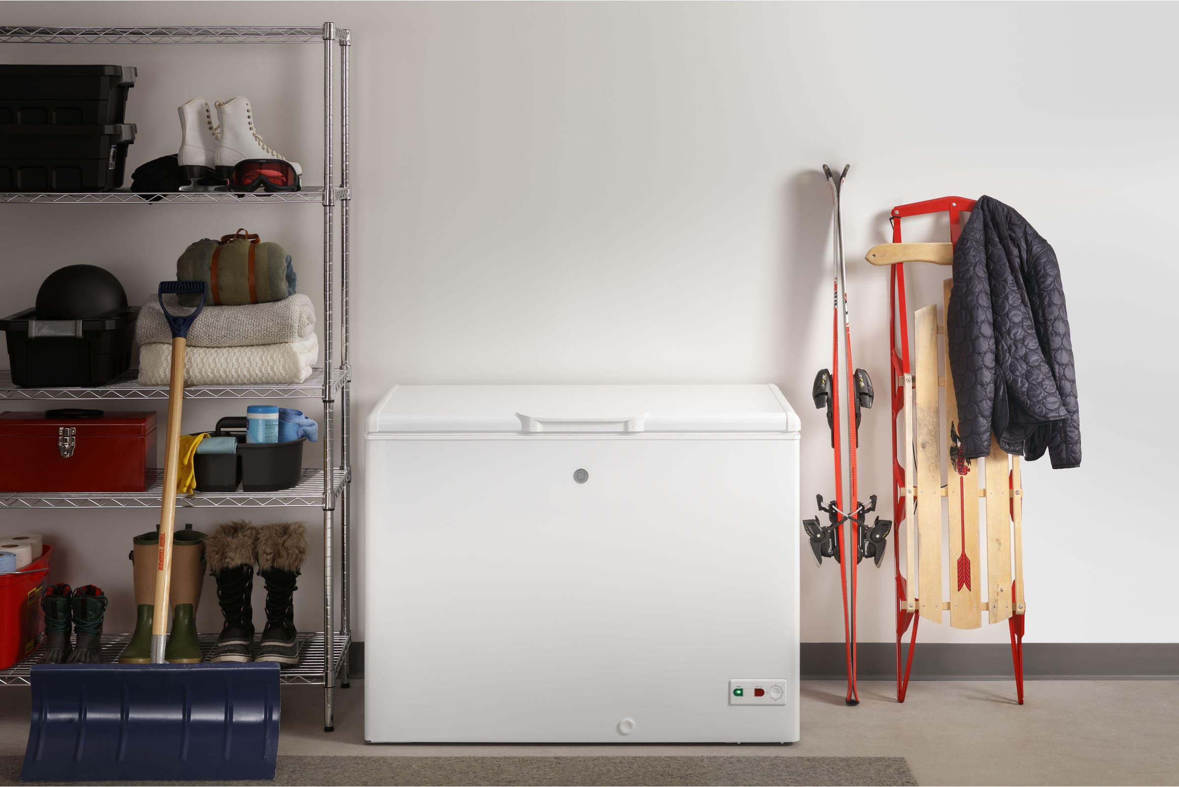 GE FCM11SRWW White