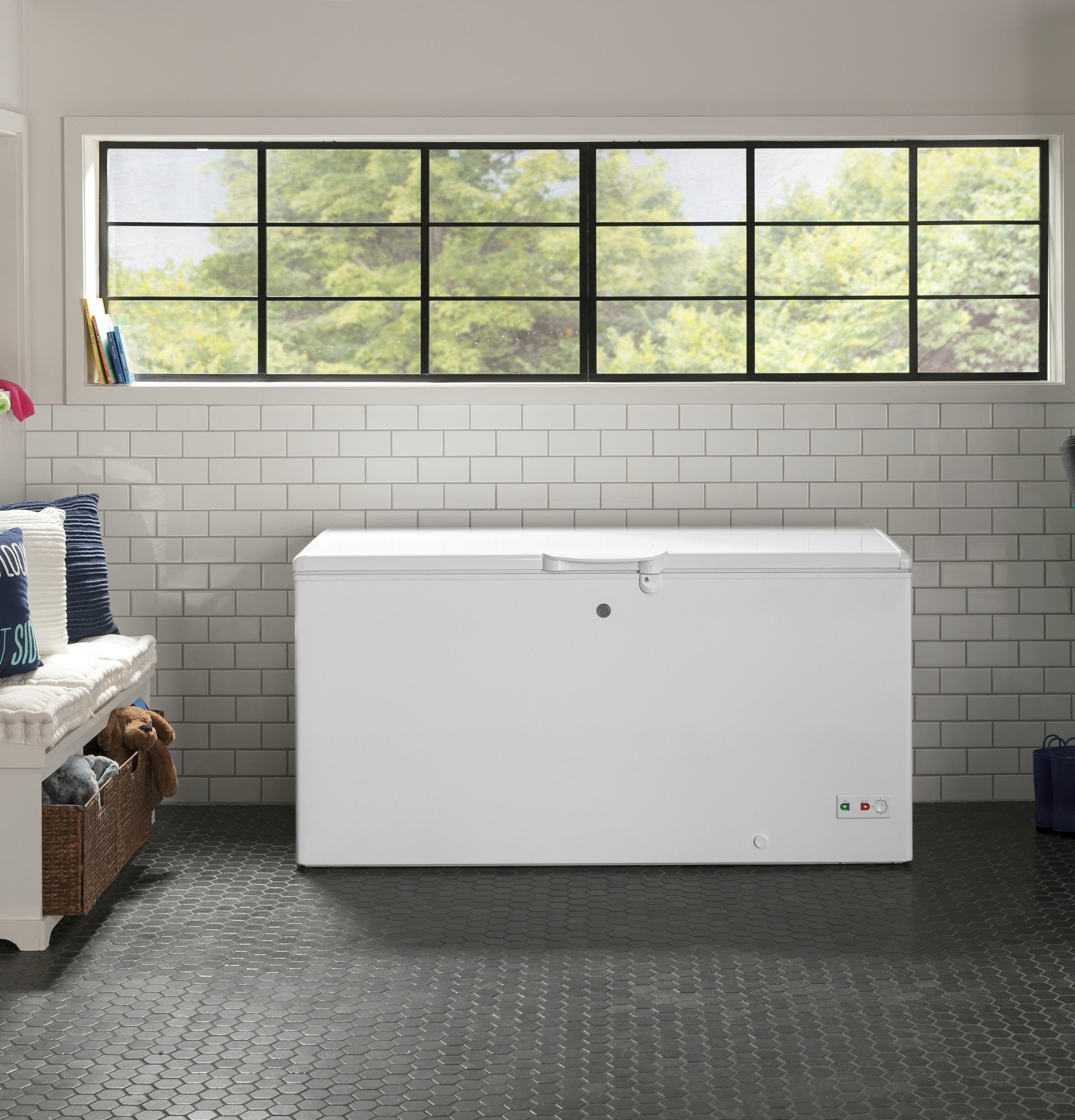 GE FCM16SLWW White