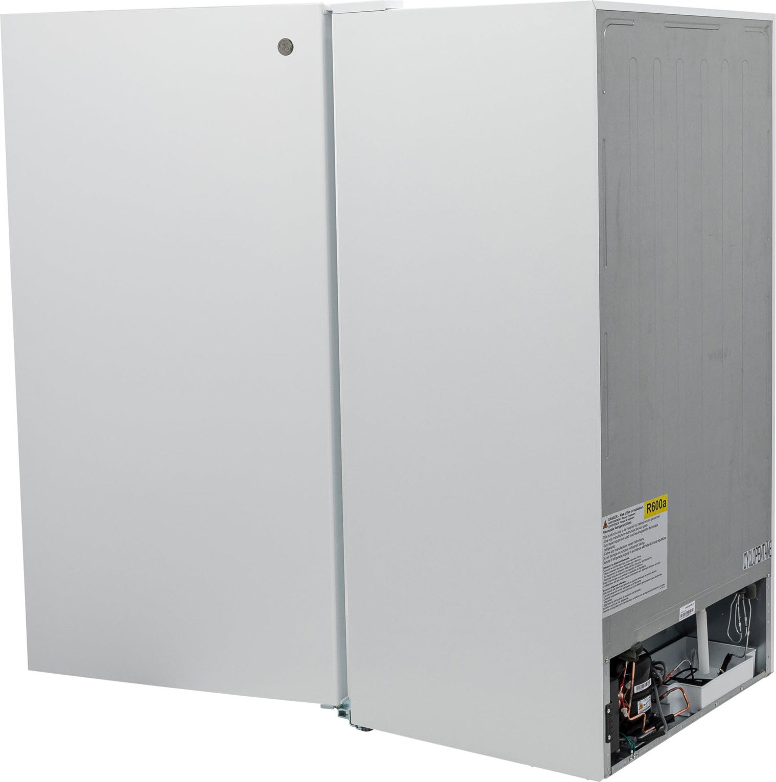 GE FUF17QRRWW Upright Freezer White | Plesser's Appliances