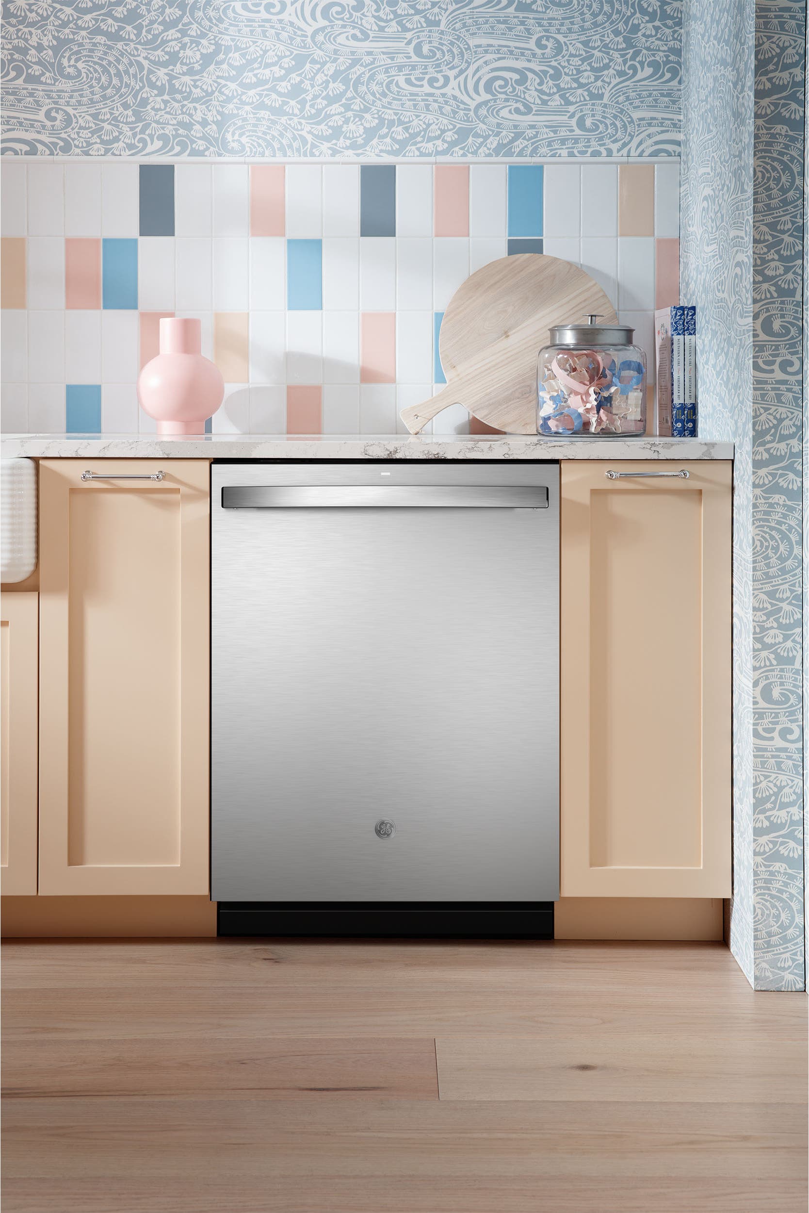 GE GDT650SYVFS Fingerprint Resistant Stainless Steel