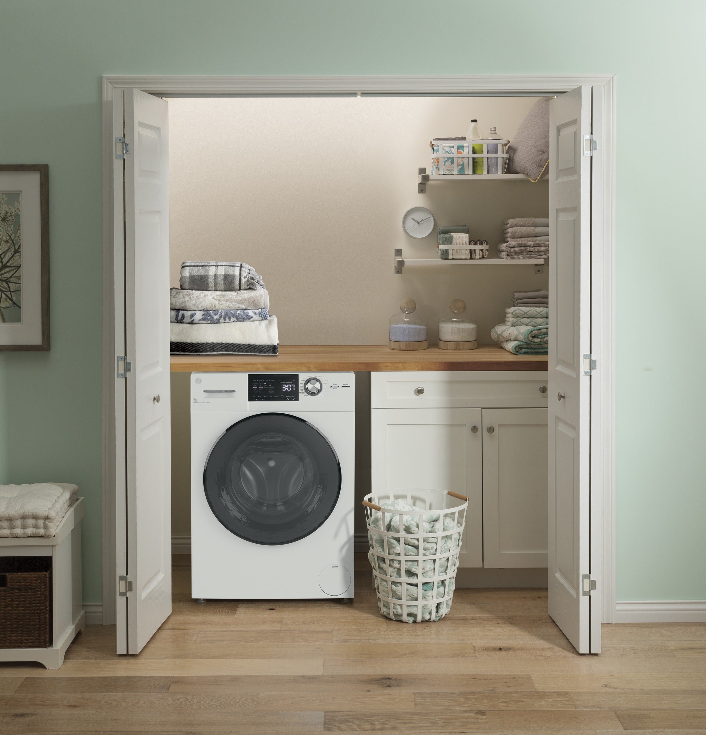 GE Appliances Front Load Washer/Dryer - Thumbnail 5