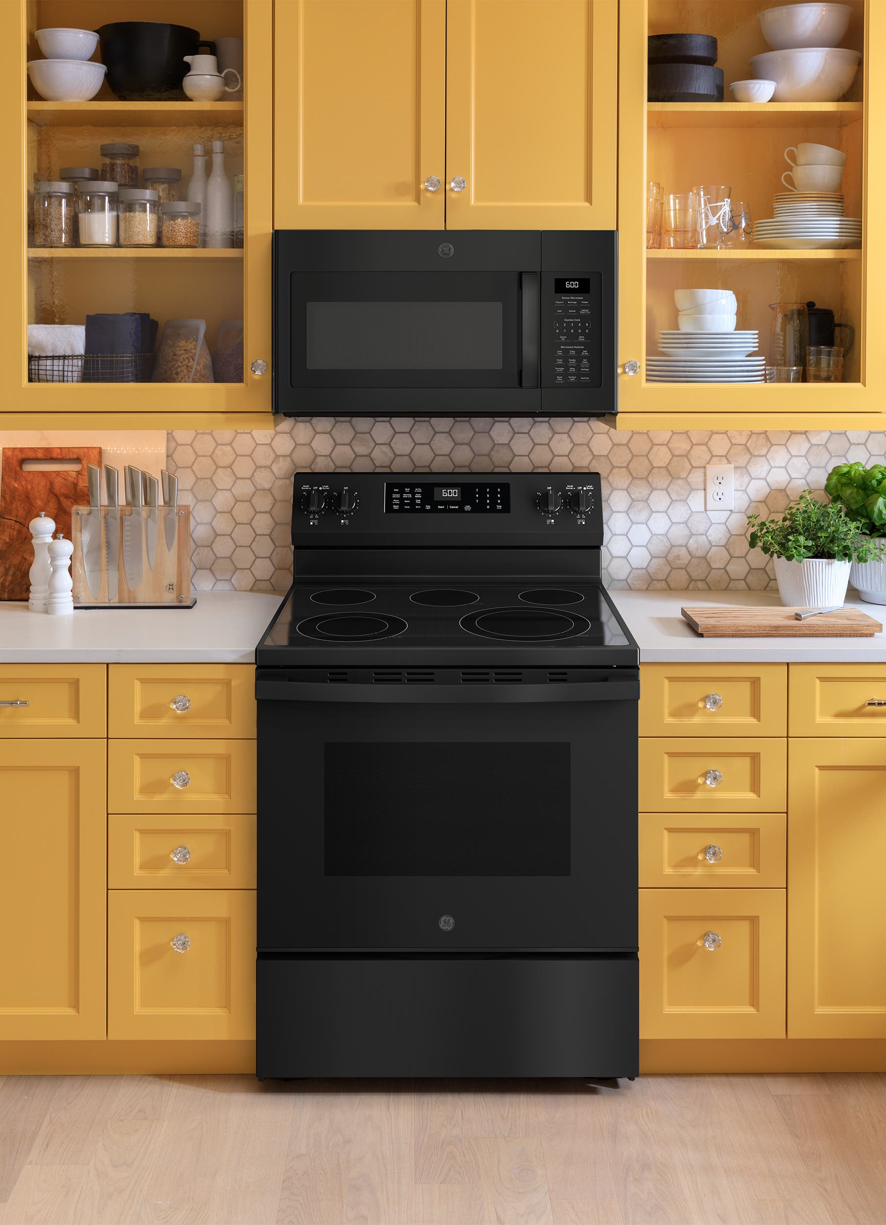 GE GRF600AVBB Black