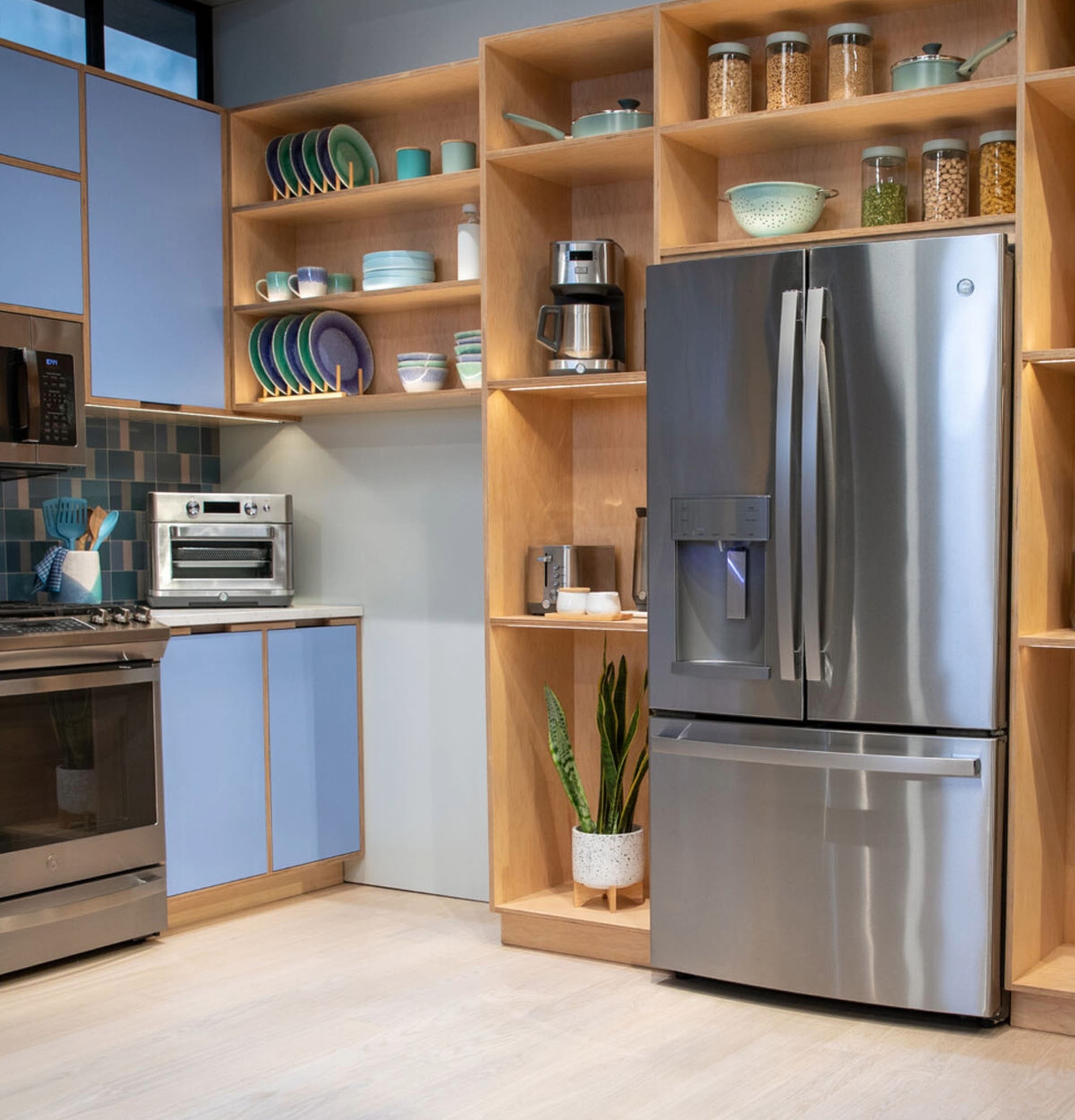 GE GYE22GYNFS Fingerprint Resistant Stainless