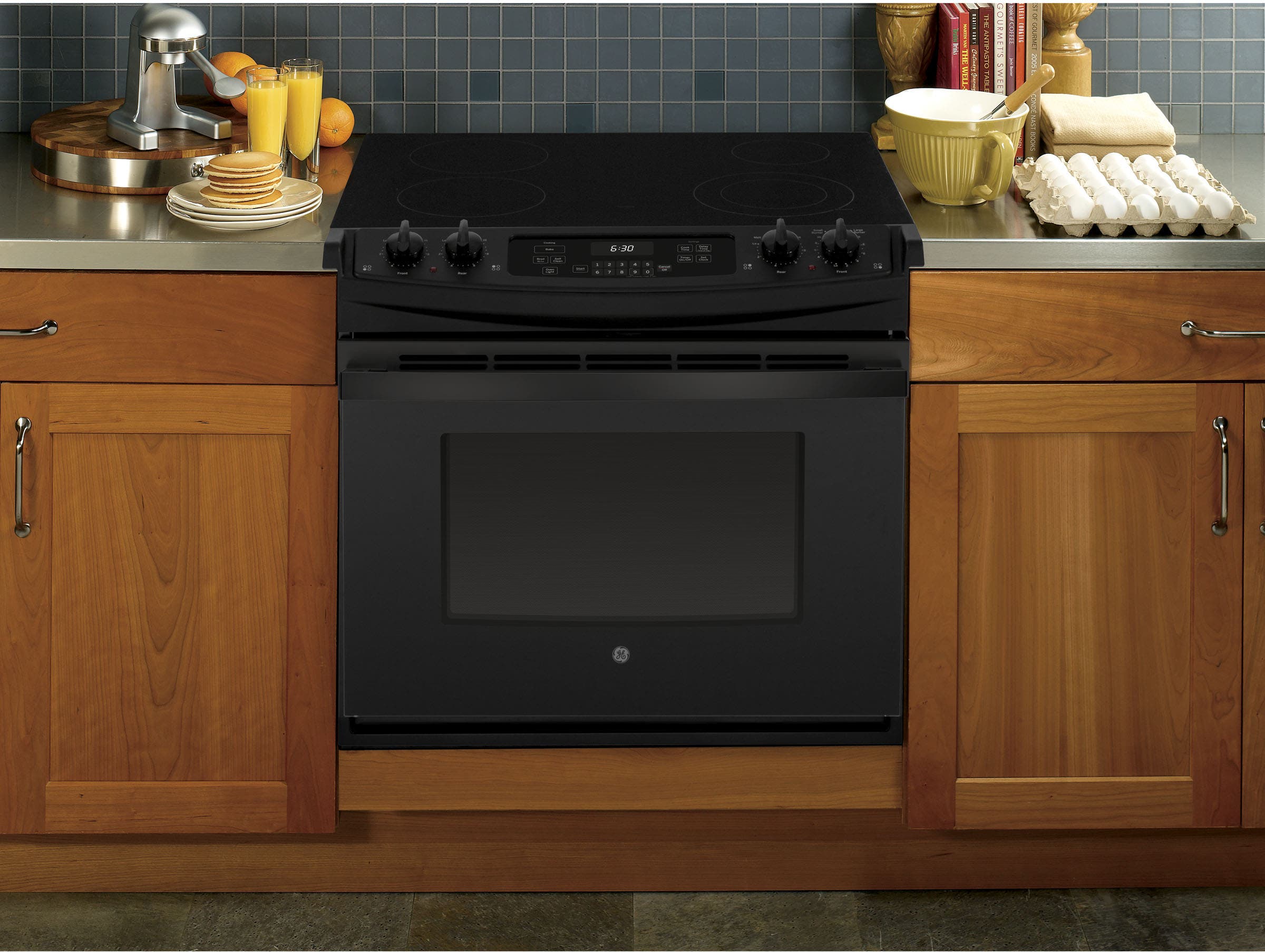 GE JD630DTBB Black on Black