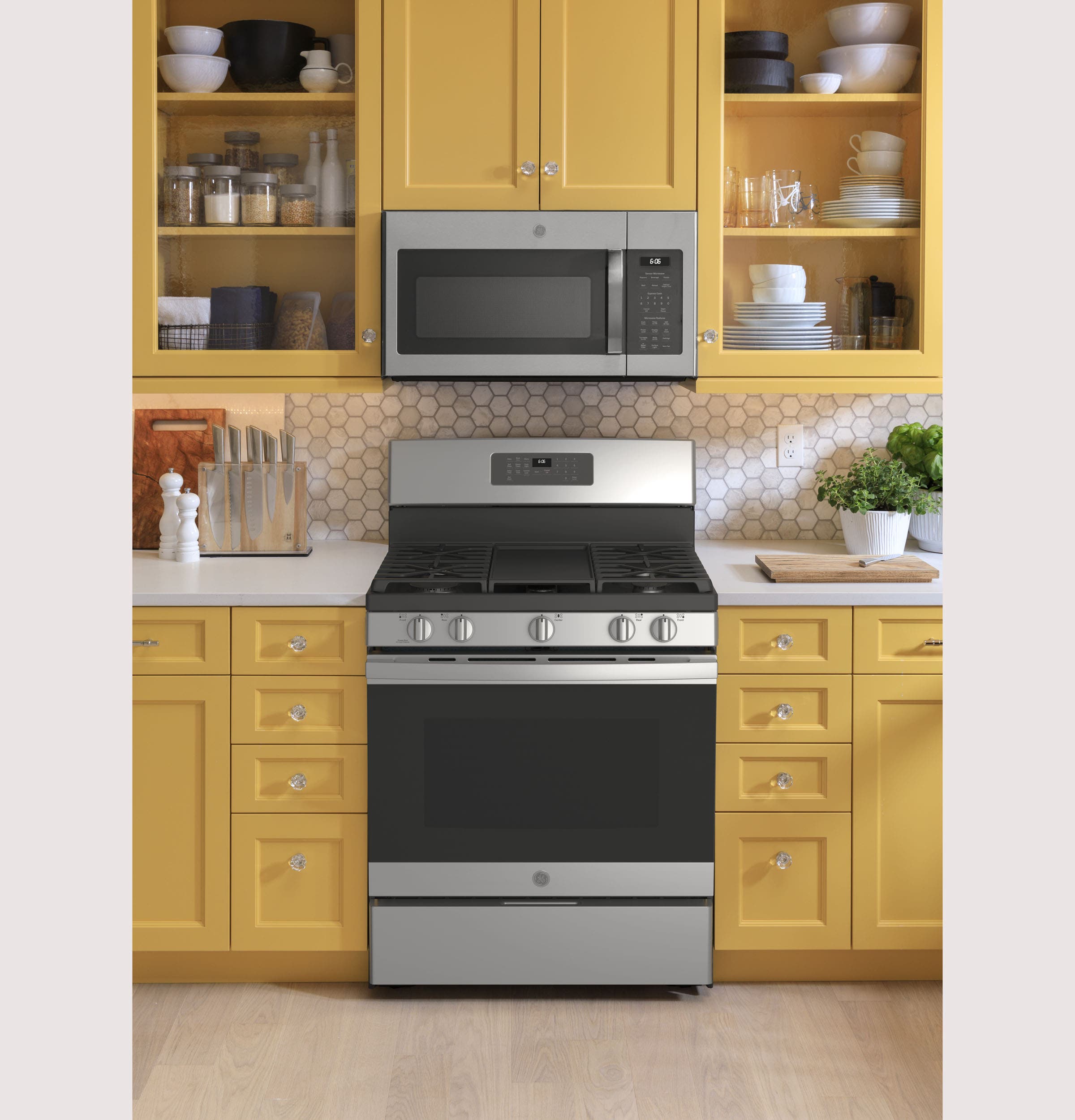 GE JGB660YPFS Stainless Steel, Fingerprint Resistant