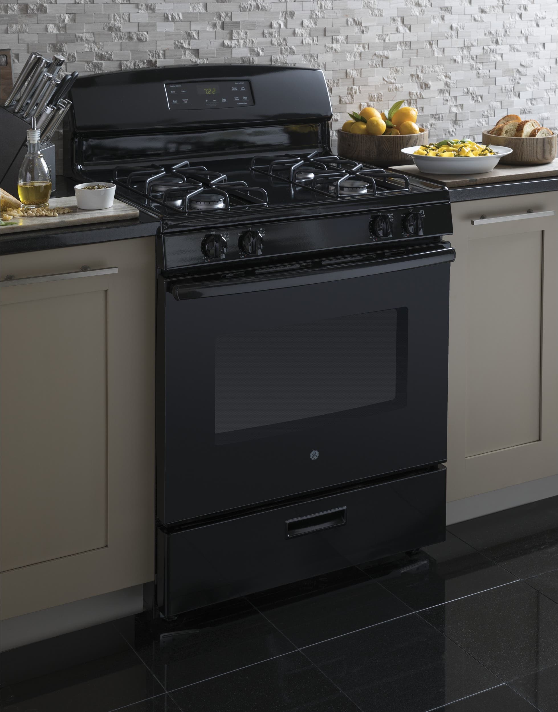 GE JGBS60DEKBB Black