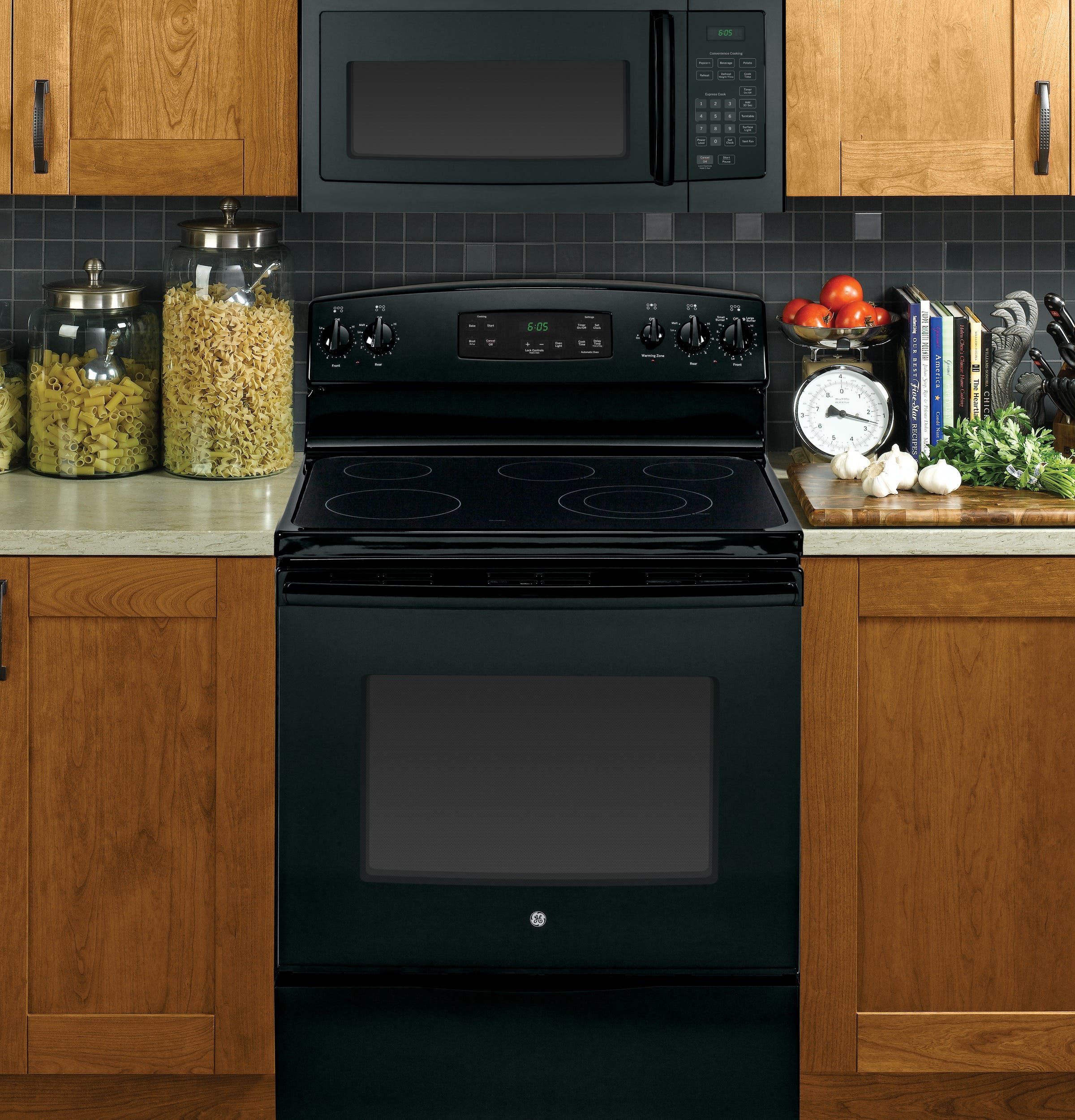 GE JVM3160DFBB Black