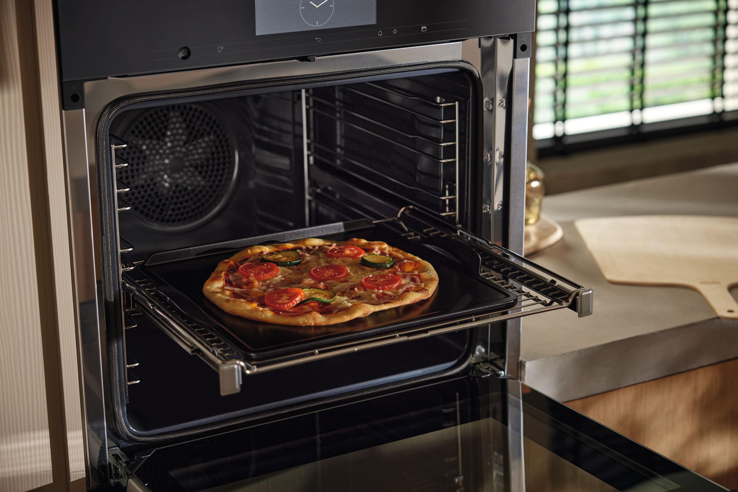 Miele HBS70 Black/natural