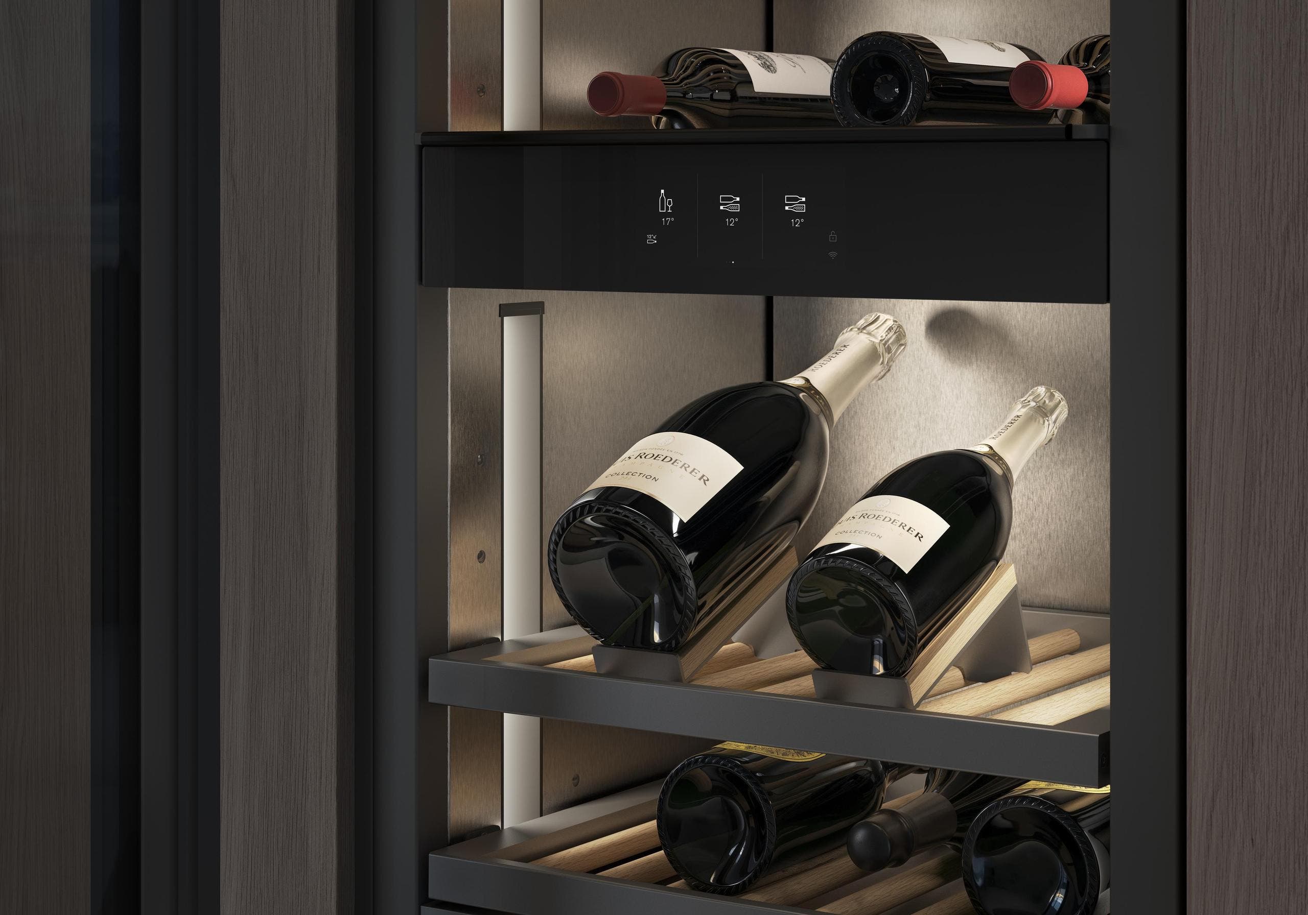 Gaggenau RVW467770 Custom Panel Ready