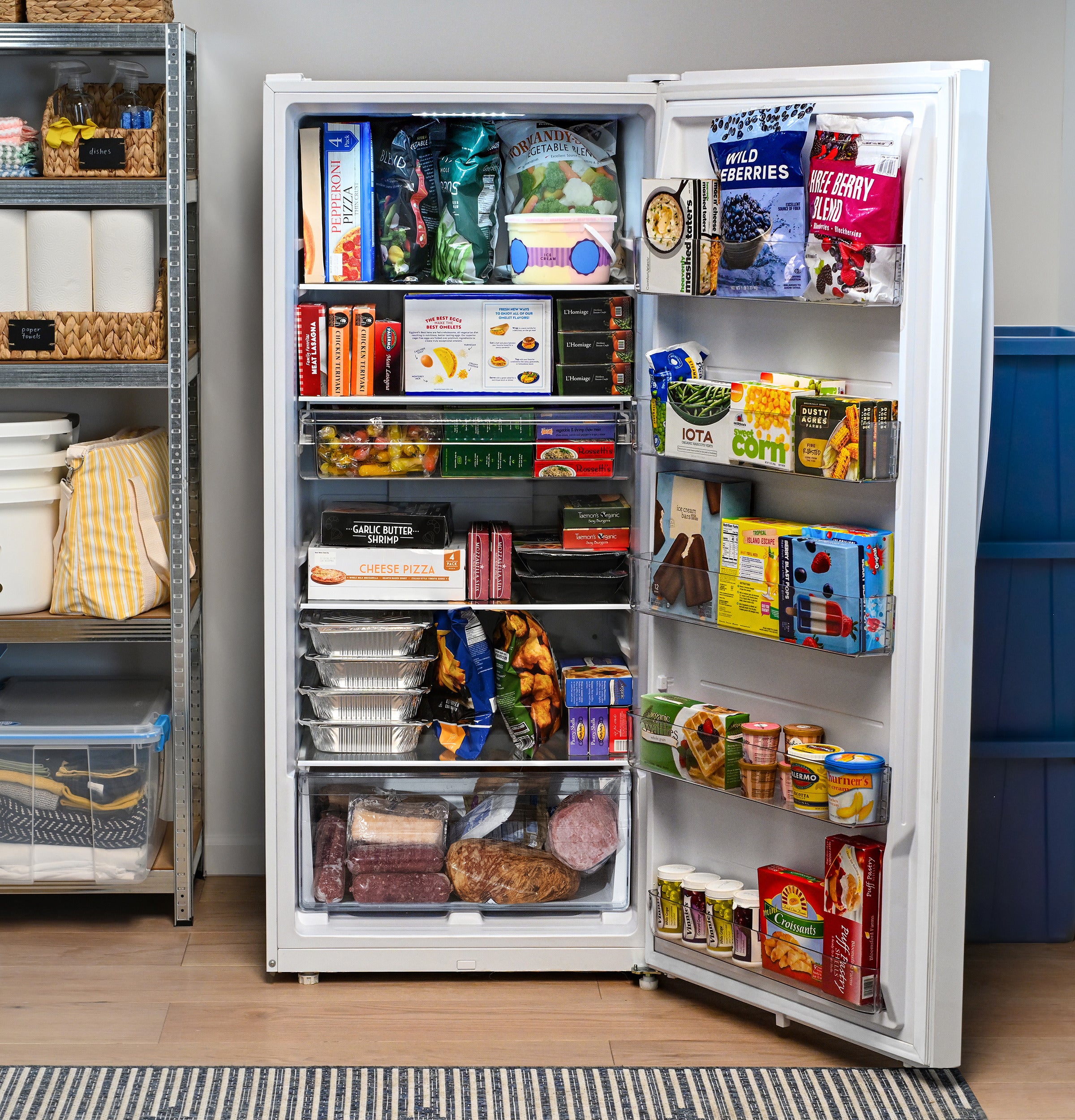 GE FUF18DZRWW 18 Cu. Ft. Upright Convertible Freezer: White