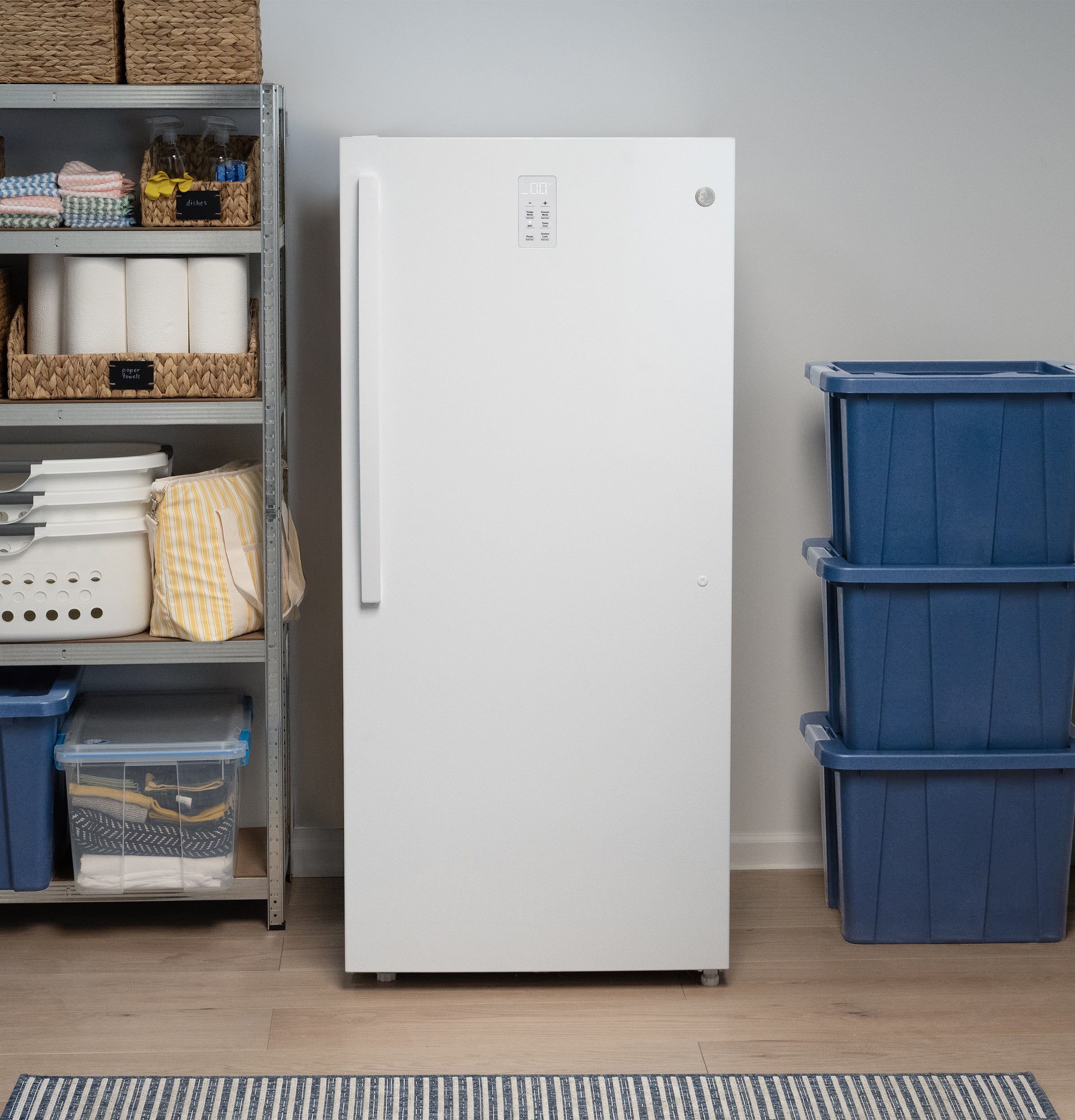GE FUF18DZRWW 18 Cu. Ft. Upright Convertible Freezer: White