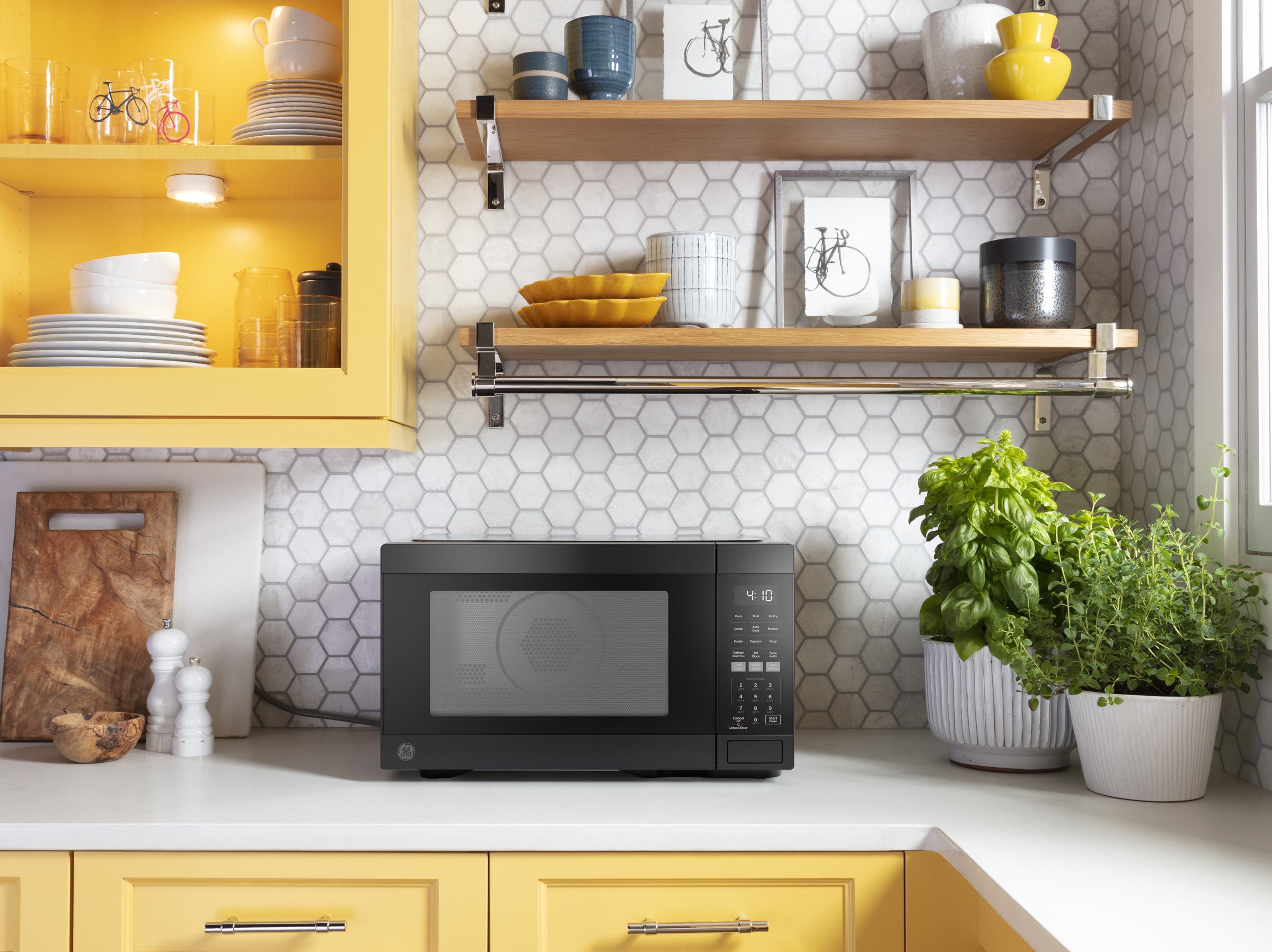 GE GCST10A1WBB Black