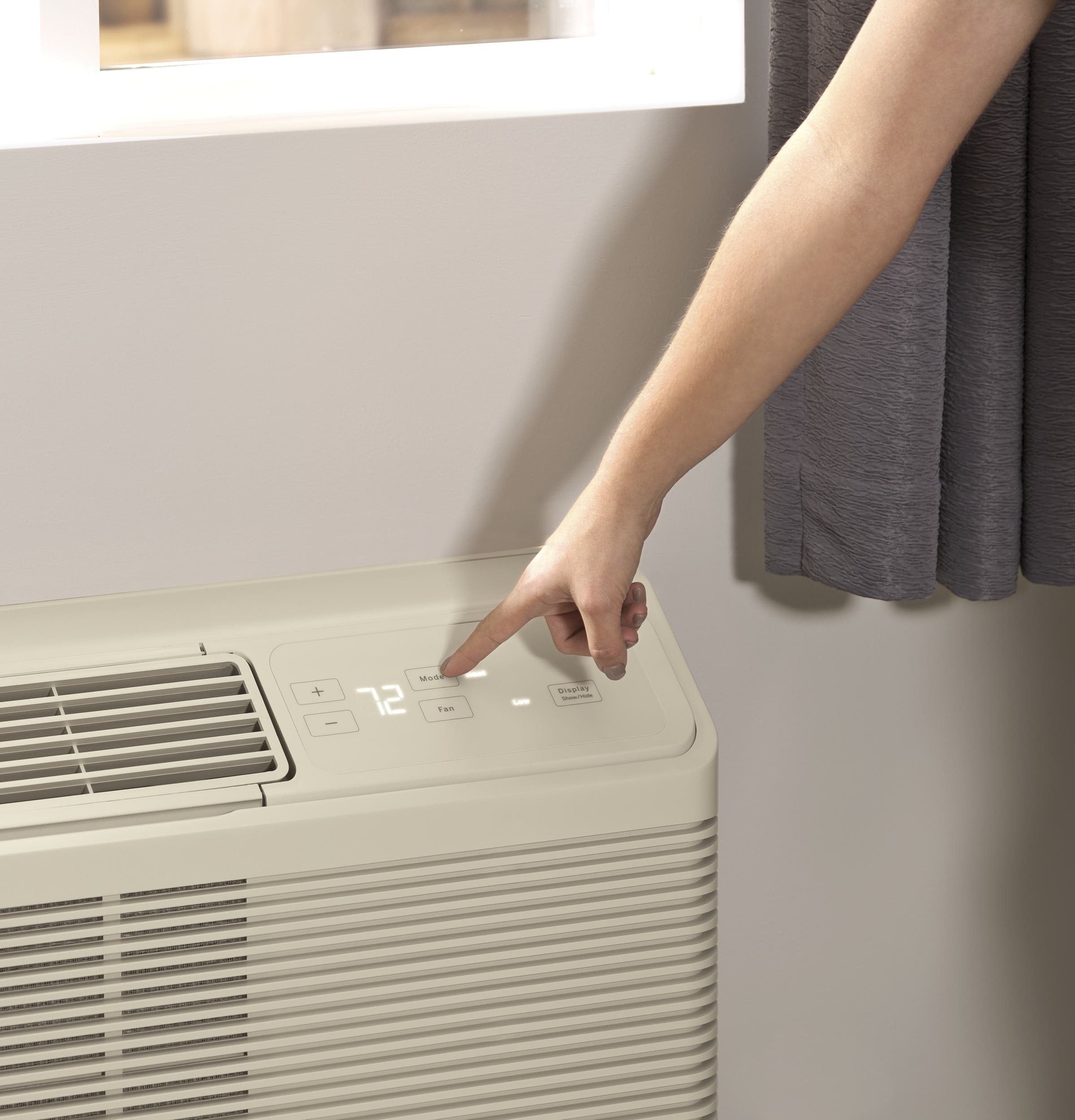 GE AZ65H07DAC 7,000 BTU Packaged Terminal Air Conditioner