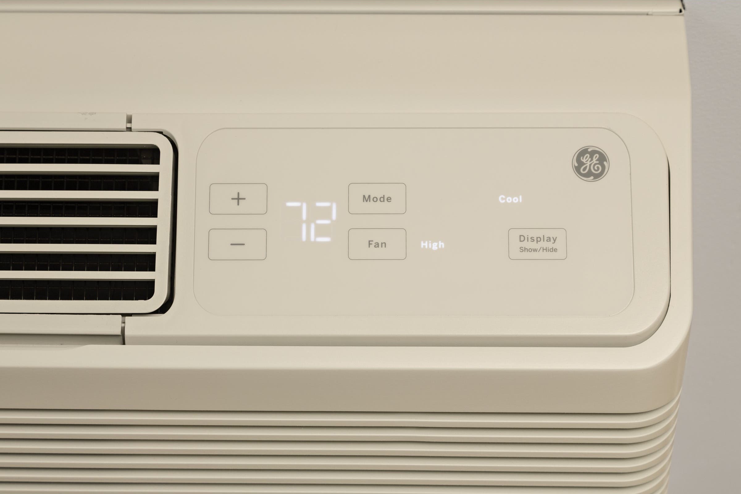 GE AZ65H07DAC 7,000 BTU Packaged Terminal Air Conditioner