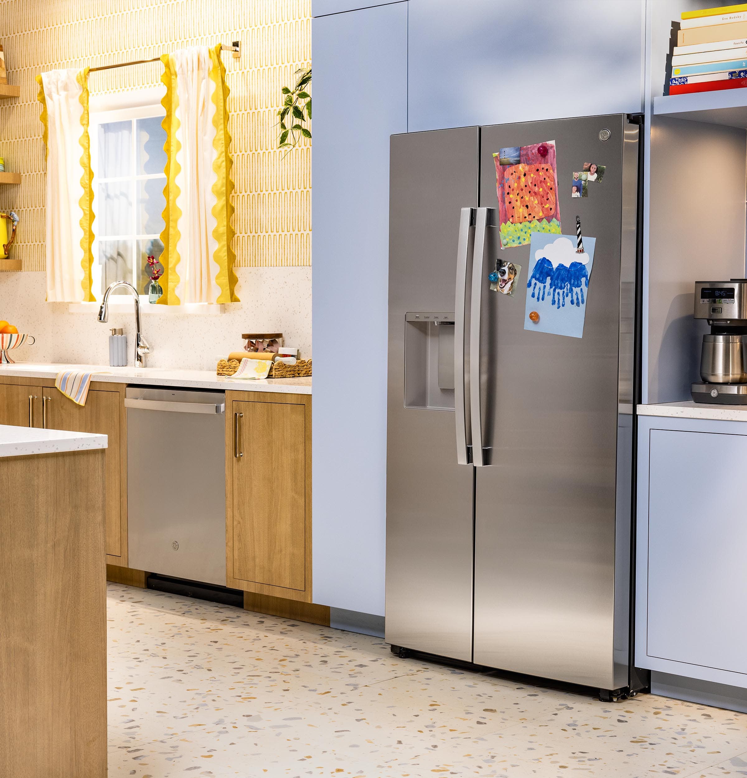 GE GSE28NYYFS Fingerprint Resistant Stainless Steel