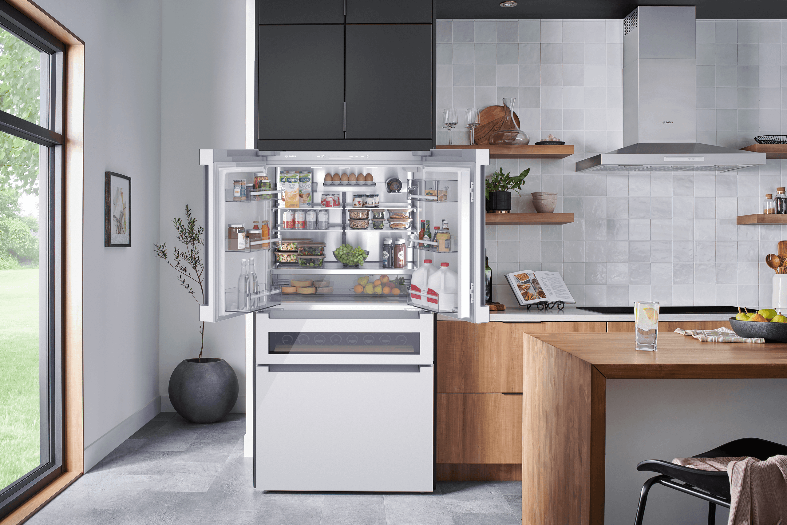 Bosch B36CL84ENW White