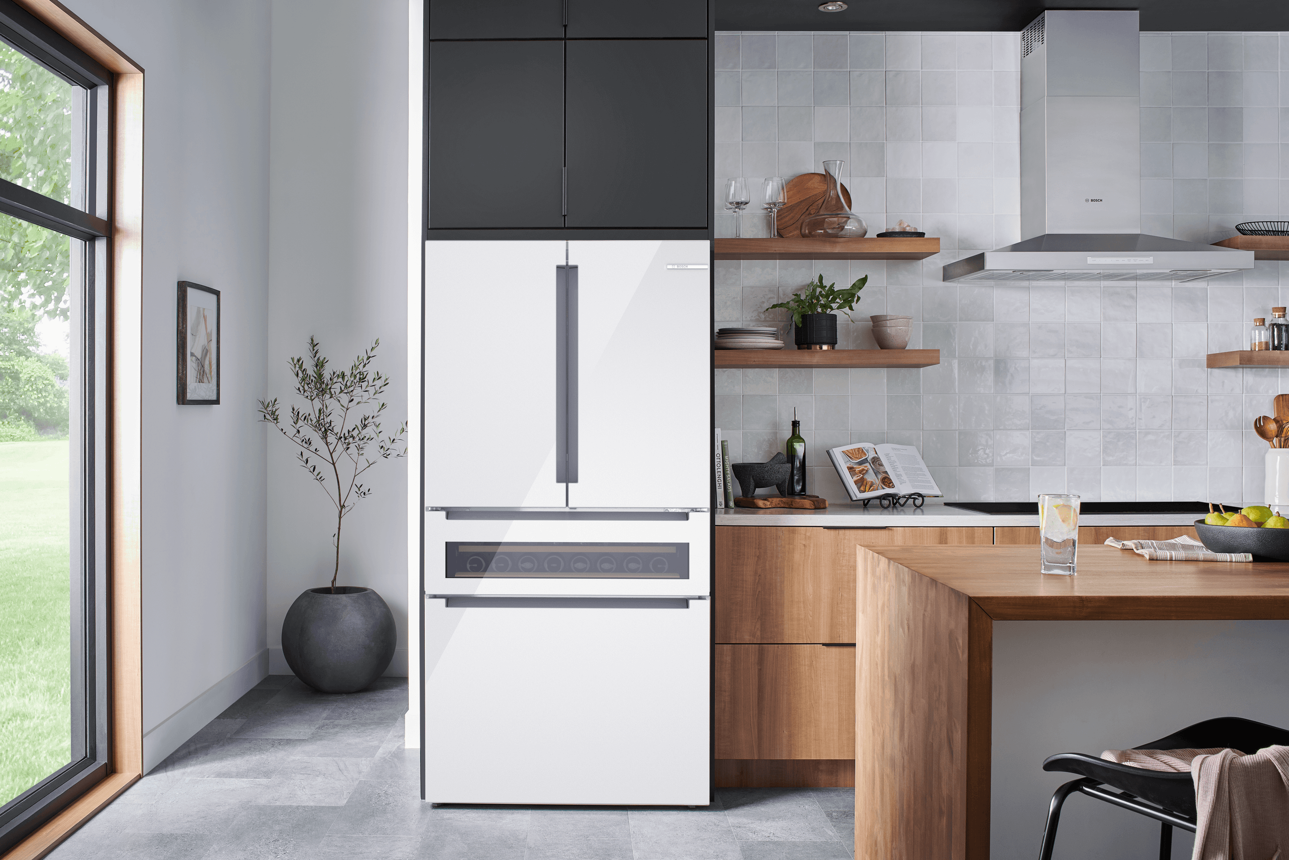 Bosch B36CL84ENW White