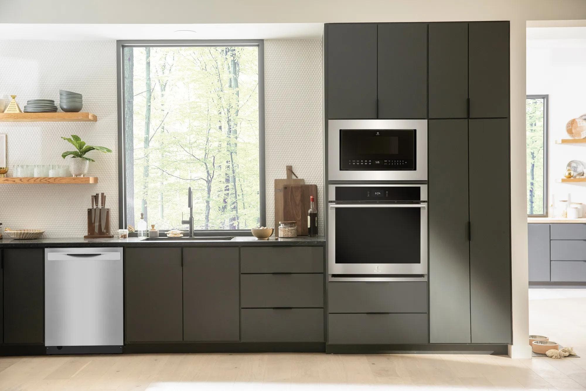 Electrolux EDSP4944CS Stainless Steel, Pocket Handle