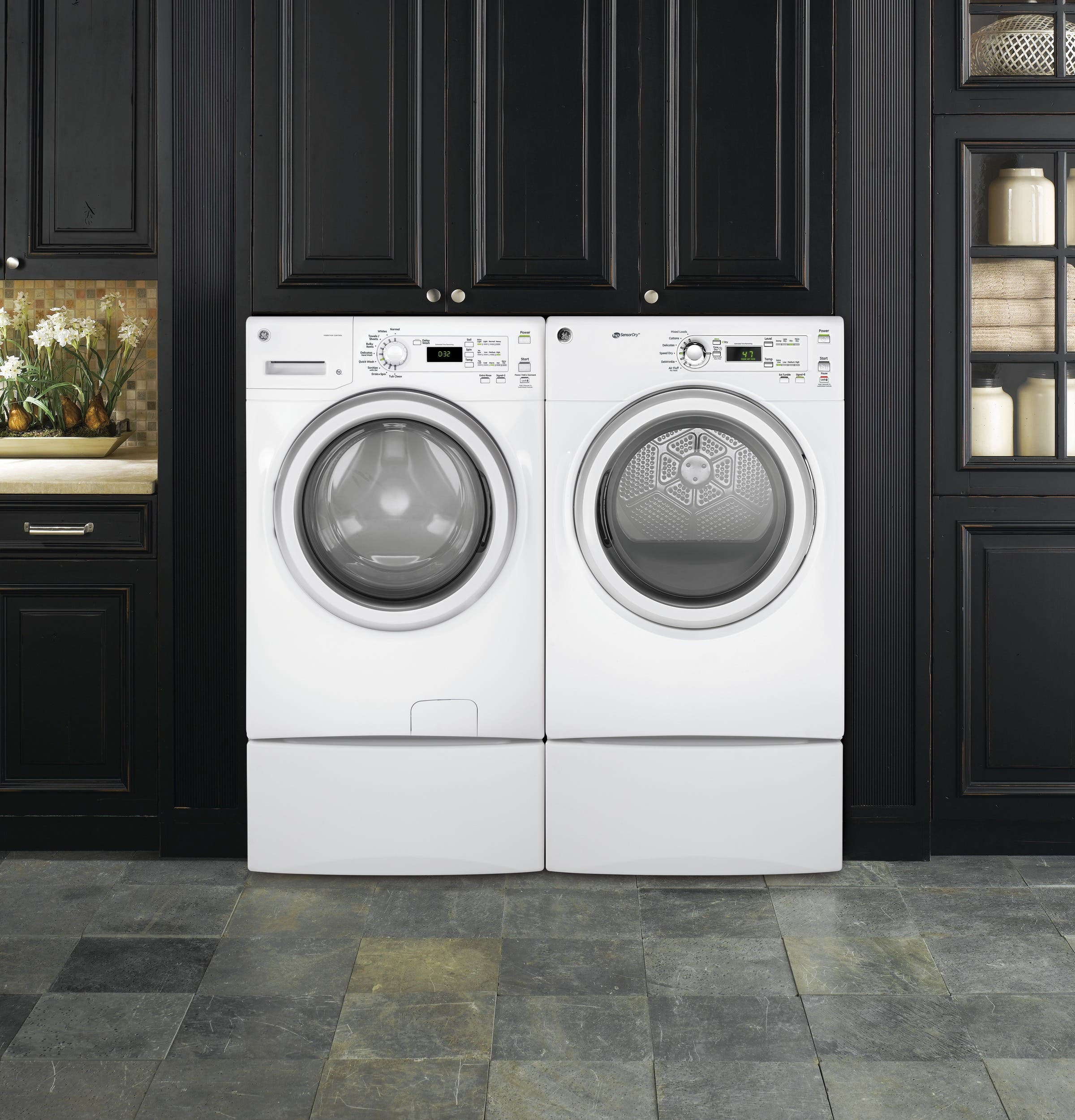 GE GFW400SCMWW White
