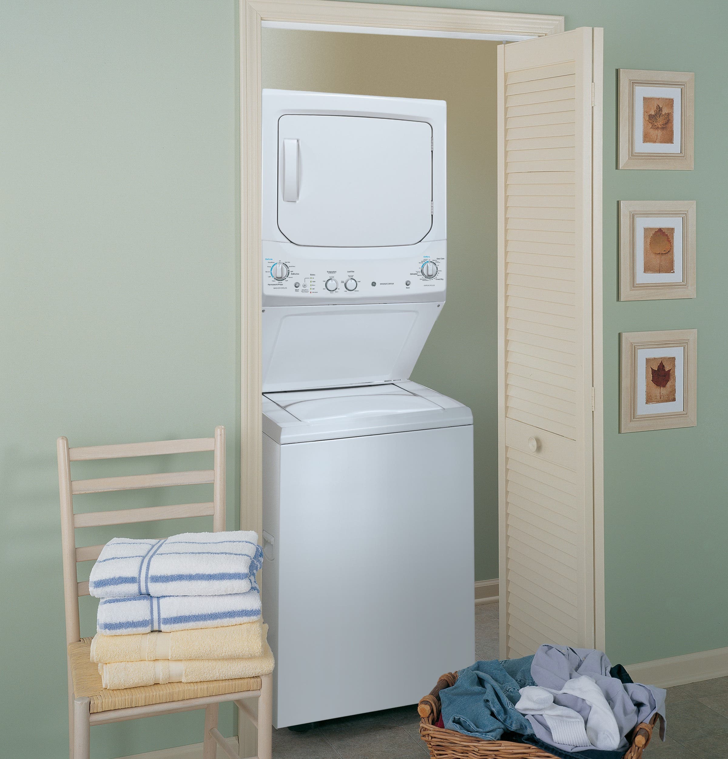 GE GUD27ESSJWW White On White