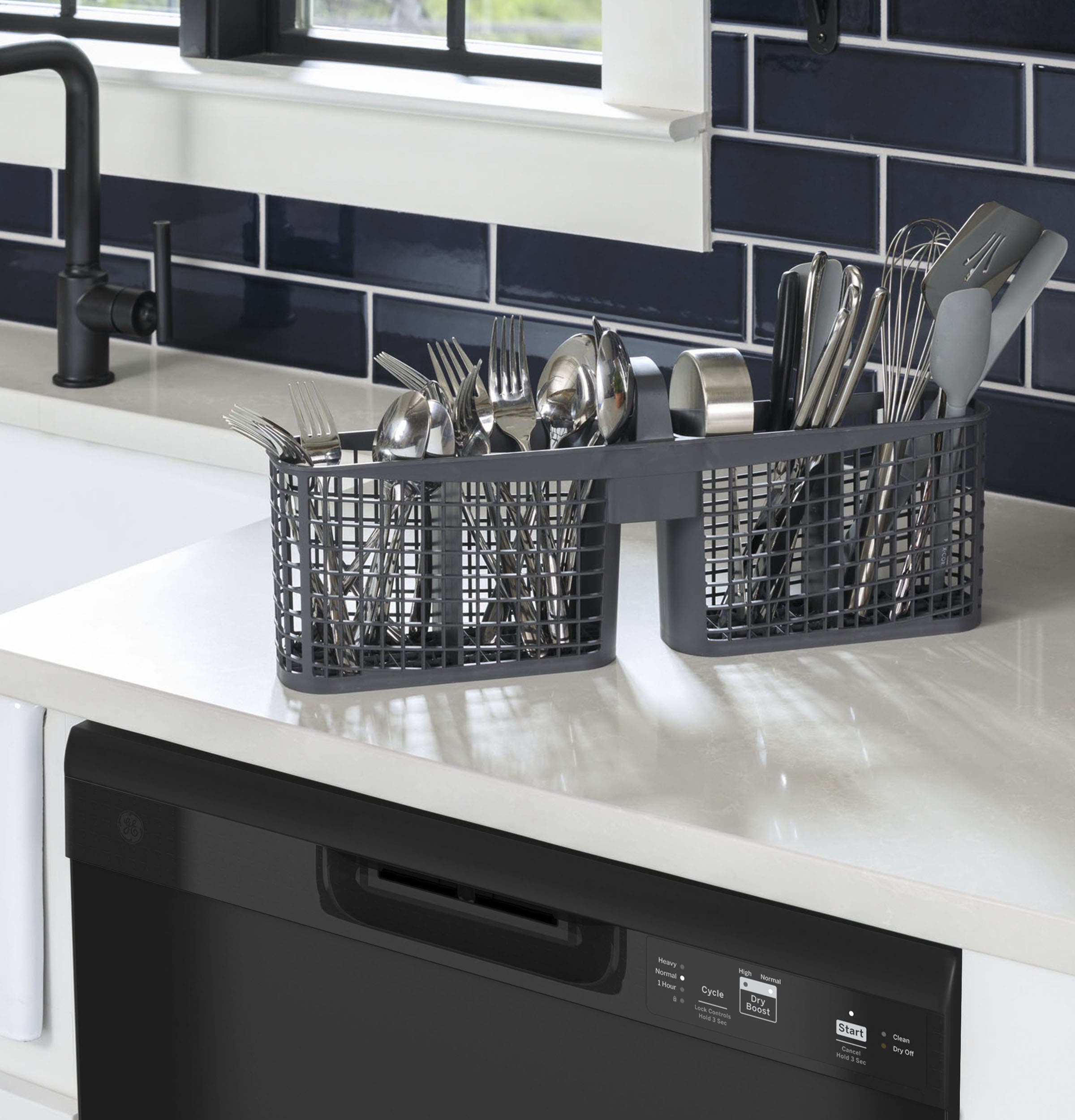 GE GDF450PGZBB Black