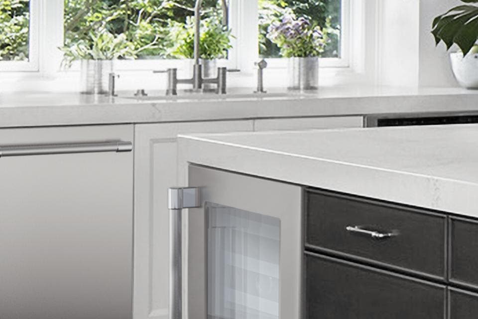 Thermador T24UW915LS Stainless Steel, Left Hinge, Masterpiece Series Ha...