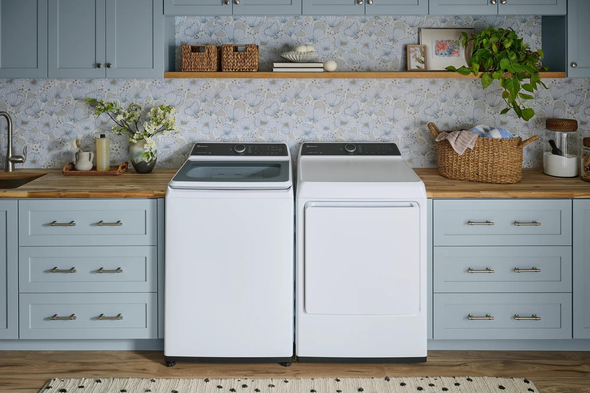 Electrolux ELVE7400AW White