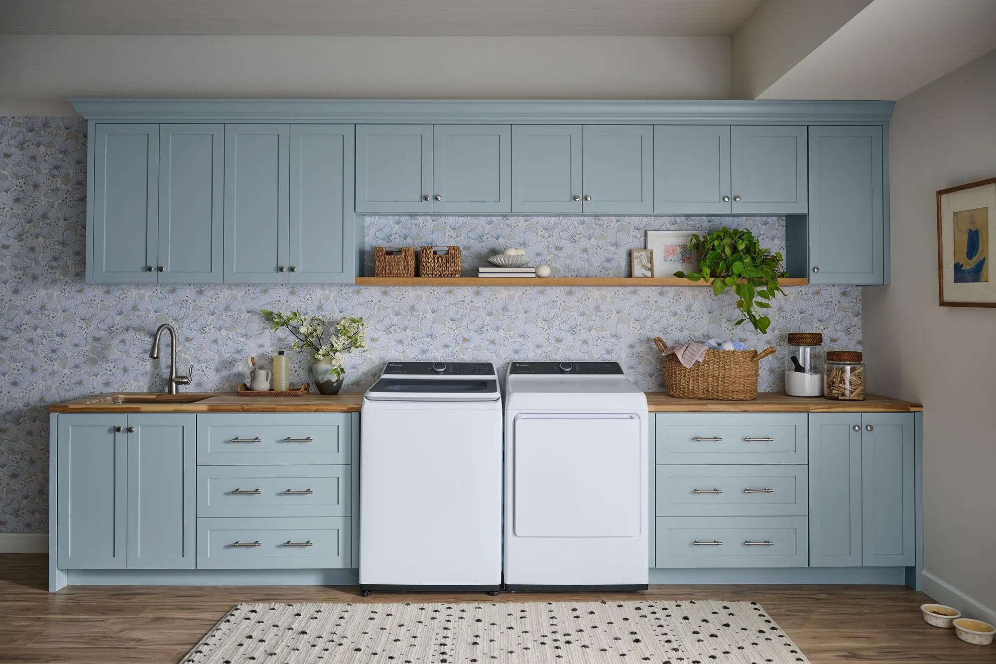 Electrolux ELVE7400AW White