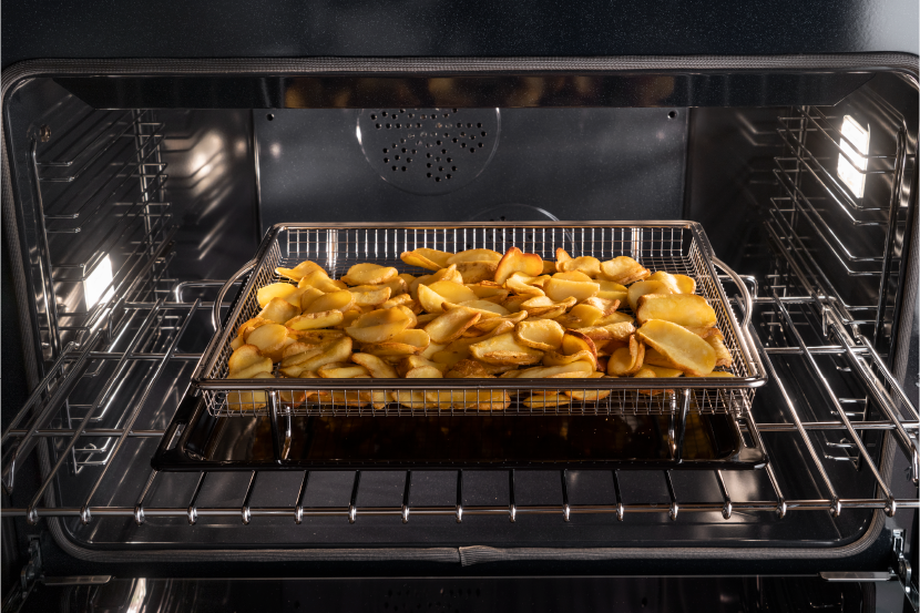 Bertazzoni HER365ICFEPNG Matte Black With Gold Trim
